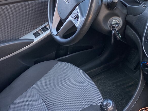 2011 Hyundai Solaris I, белый, 670000 рублей - вид 21