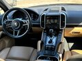 2015 Porsche Cayenne Diesel II Рестайлинг (958), коричневый, 4800000 рублей - вид 7
