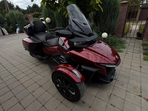 2023 BRP Can-Am Spyder, красный, 2030000 рублей - вид 17