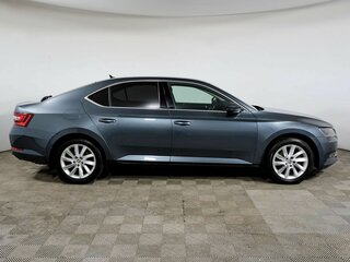 2017 Skoda Superb III, серый, 1655000 рублей, вид 4