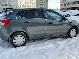 2017 Kia Rio III Рестайлинг, серый, 1270000 рублей, вид 2