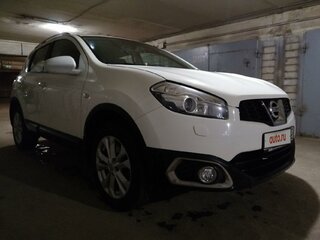 2011 Nissan Qashqai I Рестайлинг, белый, 1350000 рублей, вид 3