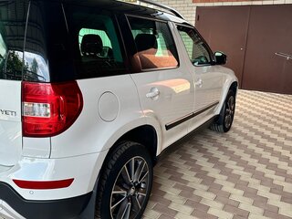 2016 Skoda Yeti I Рестайлинг, белый, 1520000 рублей, вид 3