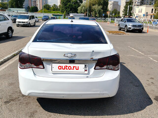 2011 Chevrolet Cruze I, белый, 690000 рублей, вид 4