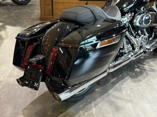 2024 Harley-Davidson Street Glide, чёрный, 3800000 рублей, вид 4