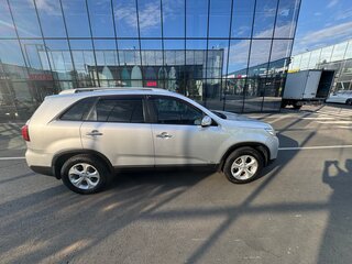 2013 Kia Sorento II Рестайлинг, серебристый, 1700000 рублей, вид 5