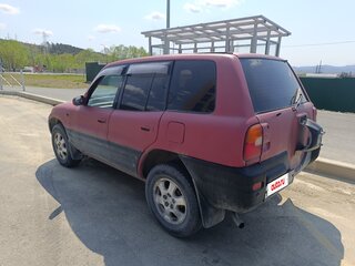 1996 Toyota RAV4 I (XA10), красный, 600000 рублей, вид 4
