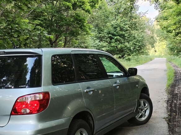 2004 Mitsubishi Outlander I, серебристый, 560000 рублей - вид 8
