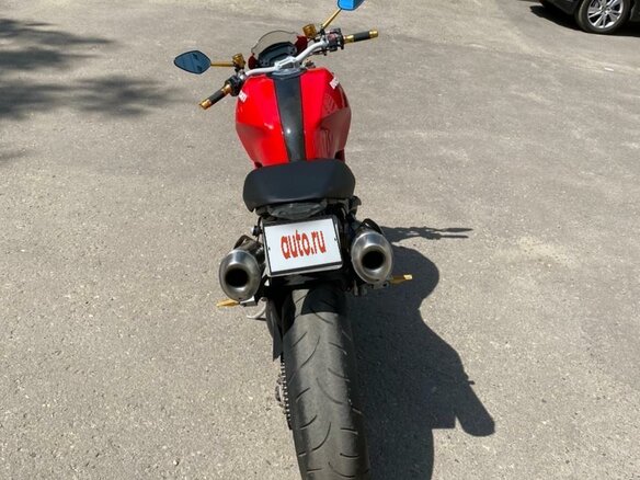 2010 Ducati Monster 1100, красный - вид 6