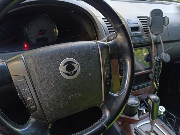 2006 SsangYong Rexton I, чёрный, 750000 рублей - вид 9