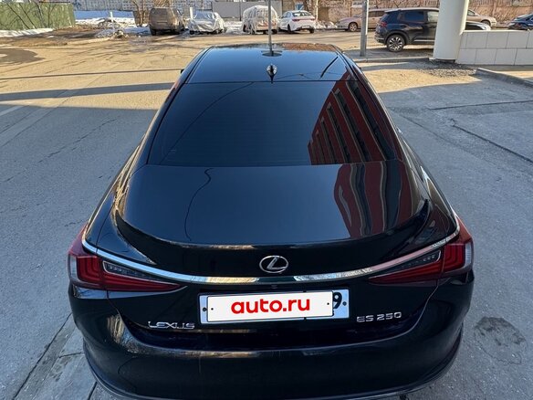 2021 Lexus ES 250 VII Рестайлинг, чёрный, 2950000 рублей - вид 6