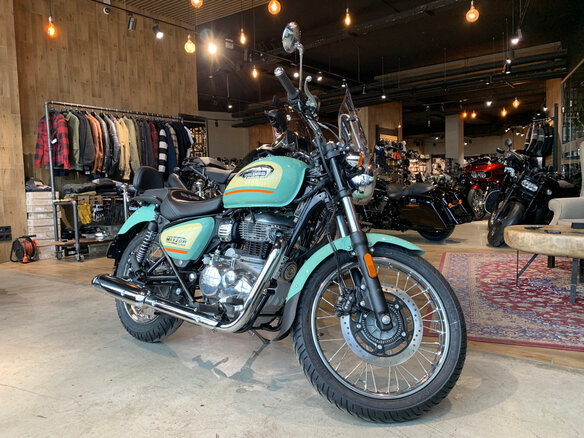 2025 Royal Enfield Meteor, зелёный, 519000 рублей - вид 1