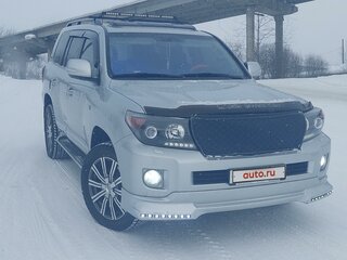 2015 Toyota Land Cruiser 200 Series Рестайлинг 1, серебристый, 5510000 рублей, вид 1