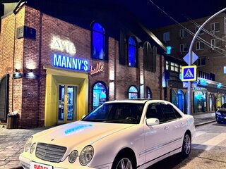 2001 Mercedes-Benz E-Класс 200 II (W210, S210) Рестайлинг, белый, 380000 рублей, вид 1