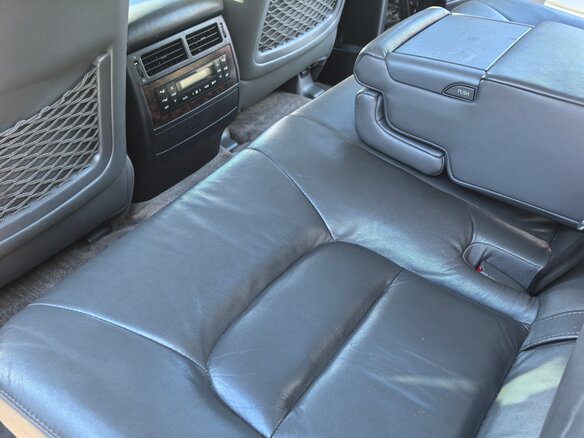 2010 Toyota Land Cruiser 200 Series, чёрный, 2800000 рублей - вид 8