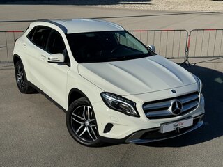 2016 Mercedes-Benz GLA 200 I (X156), белый, 2397000 рублей, вид 3
