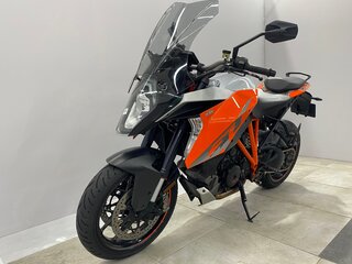 2016 KTM 1290 Super Duke GT, серый, 899000 рублей, вид 3