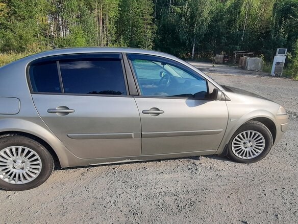 2007 Renault Megane II Рестайлинг, бежевый, 500000 рублей - вид 3
