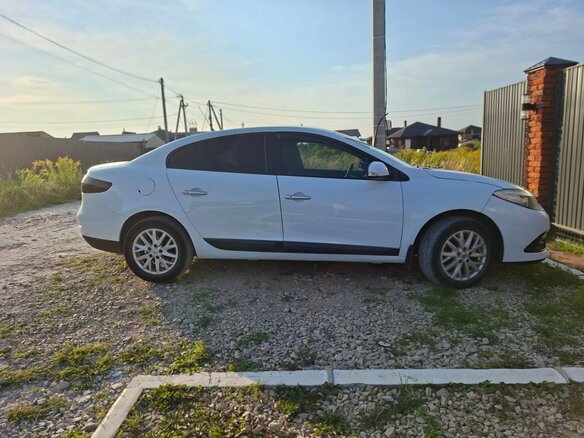 2014 Renault Fluence I Рестайлинг, белый - вид 1