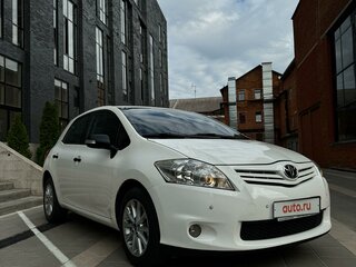 2010 Toyota Auris I Рестайлинг, белый, 1295000 рублей, вид 2