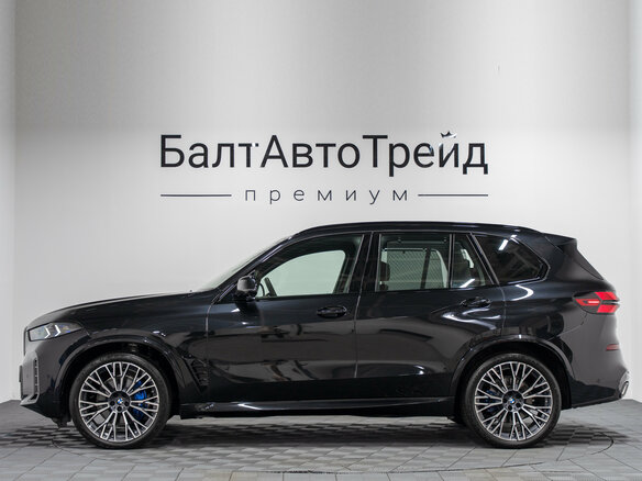 2025 BMW X5 40i IV (G05/G18) Рестайлинг, чёрный, 15350000 рублей - вид 10