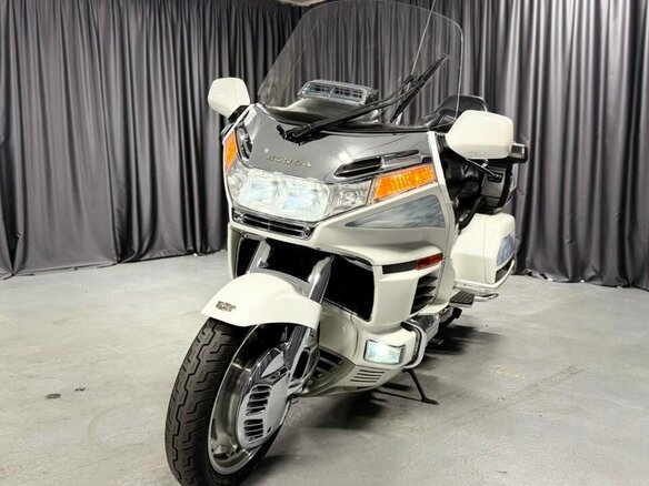 1998 Honda GL 1500 Gold Wing, белый, 700000 рублей - вид 6