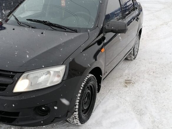2015 Lada (ВАЗ) Granta I, чёрный, 390000 рублей