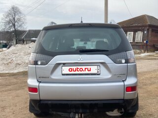 2008 Mitsubishi Outlander II, серебристый, 870000 рублей, вид 4