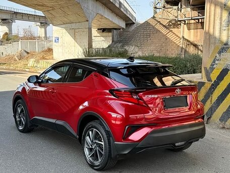 2022 Toyota C-HR I Рестайлинг, красный, 1833000 рублей, вид 3