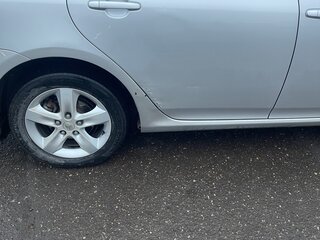 2011 Toyota Corolla X (E140, E150) Рестайлинг, серебристый, 1050000 рублей, вид 3