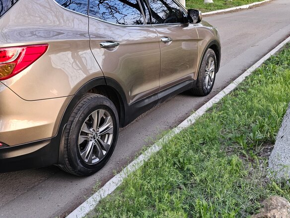 2015 Hyundai Santa Fe III Рестайлинг, коричневый, 1870000 рублей - вид 3