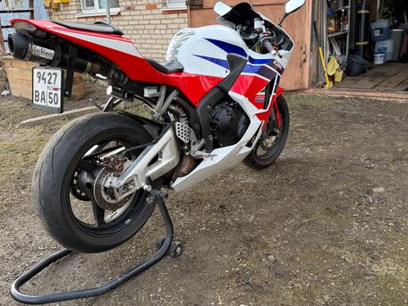 2014 Honda CBR 600RR, белый, 750000 рублей, вид 4