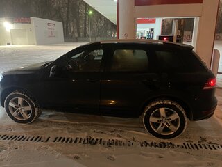 2011 Volkswagen Touareg II, чёрный, 2000000 рублей, вид 3
