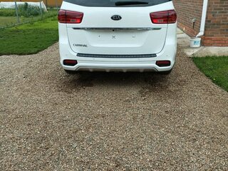 2018 Kia Carnival III, белый, 3000000 рублей, вид 2