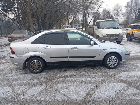2004 Ford Focus I Рестайлинг, серебристый, 150000 рублей - вид 4