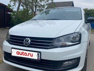 2018 Volkswagen Polo V Рестайлинг, белый, 1300000 рублей, вид 1