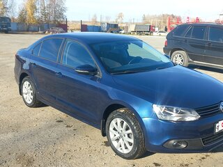 2013 Volkswagen Jetta VI, синий, 950000 рублей, вид 4