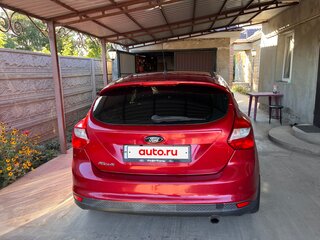 2013 Ford Focus III, красный, 850000 рублей, вид 4