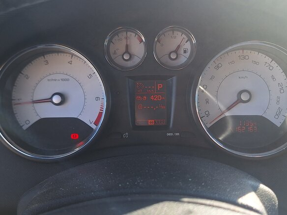 2011 Peugeot 308 I, чёрный, 480000 рублей - вид 8