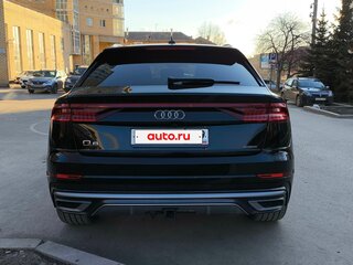 2020 Audi Q8 55 TFSI I (4M), чёрный, 6750000 рублей, вид 5