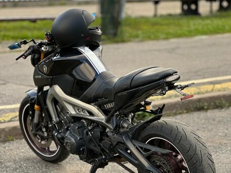 2015 Yamaha MT-09 (FZ-09), чёрный, 800000 рублей, вид 4