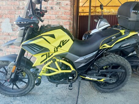 2025 Regulmoto Duke, жёлтый, 185000 рублей, вид 1