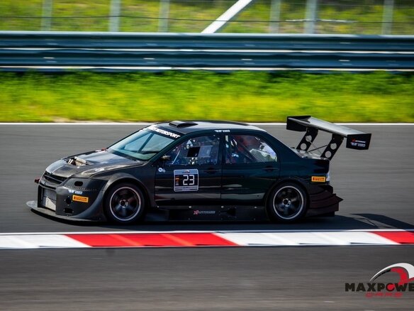 2004 Mitsubishi Lancer Evolution VIII, зелёный, 4500000 рублей - вид 2
