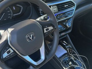 2023 Changan Alsvin, белый, 1300000 рублей, вид 5