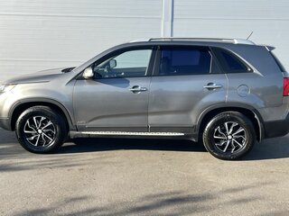 2010 Kia Sorento II, серый, 1200000 рублей, вид 4