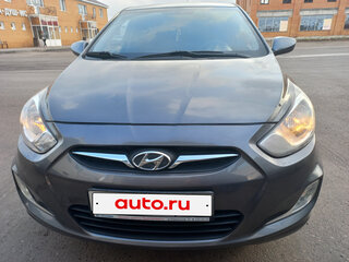 2013 Hyundai Solaris I, серый, 900000 рублей, вид 1