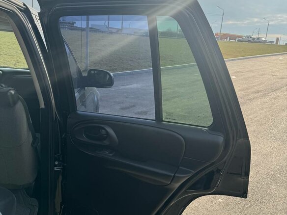 2008 Chevrolet TrailBlazer I Рестайлинг, чёрный, 1650000 рублей - вид 13