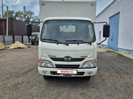 2012 Hino Series 300 (Dutro), белый, 2700000 рублей, вид 1