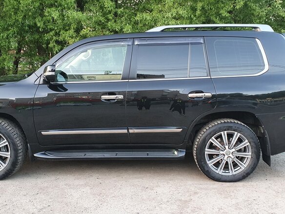 2013 Lexus LX 570 III Рестайлинг, чёрный, 3660000 рублей - вид 2