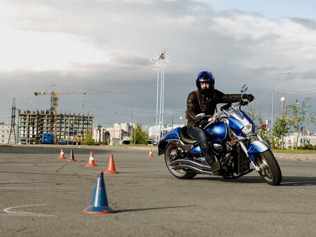 2009 Suzuki Boulevard M90, голубой, 700000 рублей, вид 3